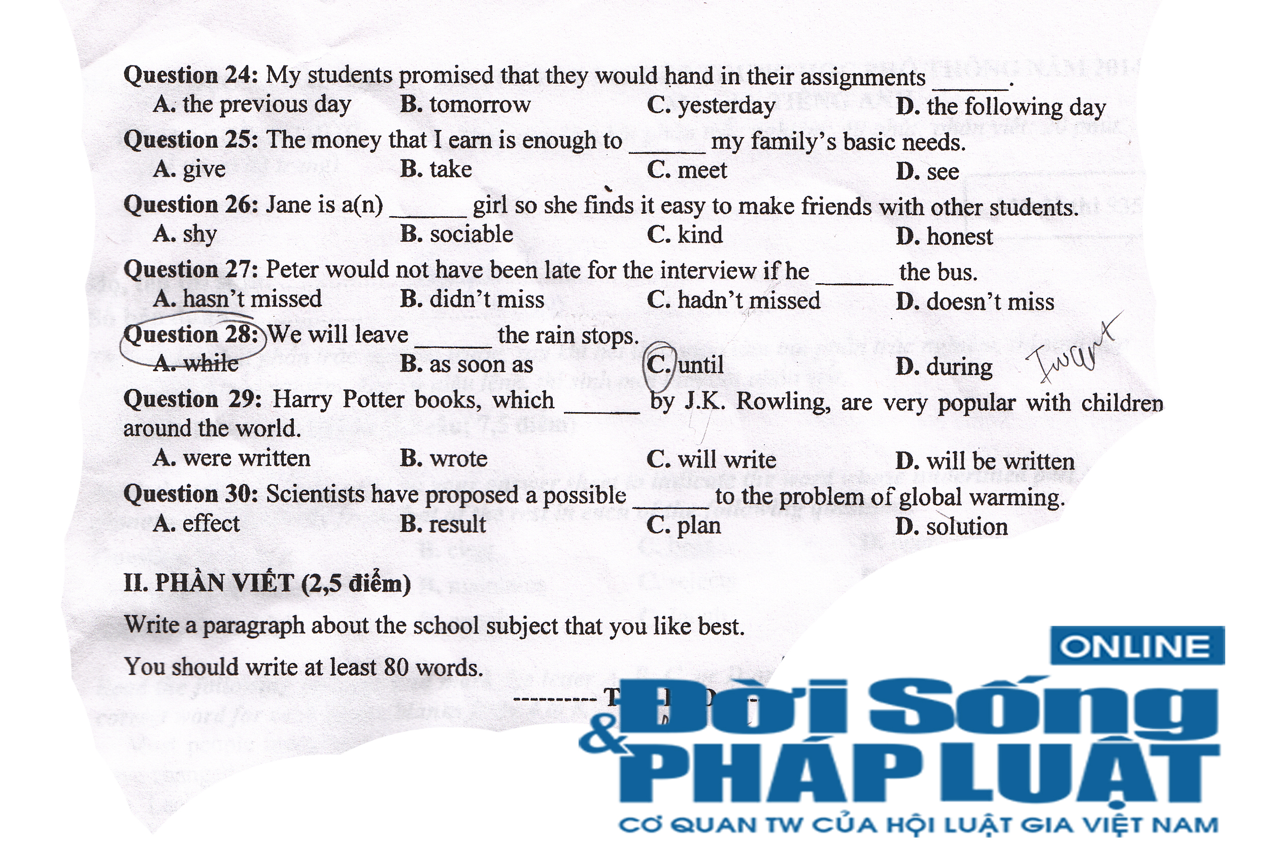Đề thi tốt nghiệp THPT môn Tiếng Anh năm 2014 
