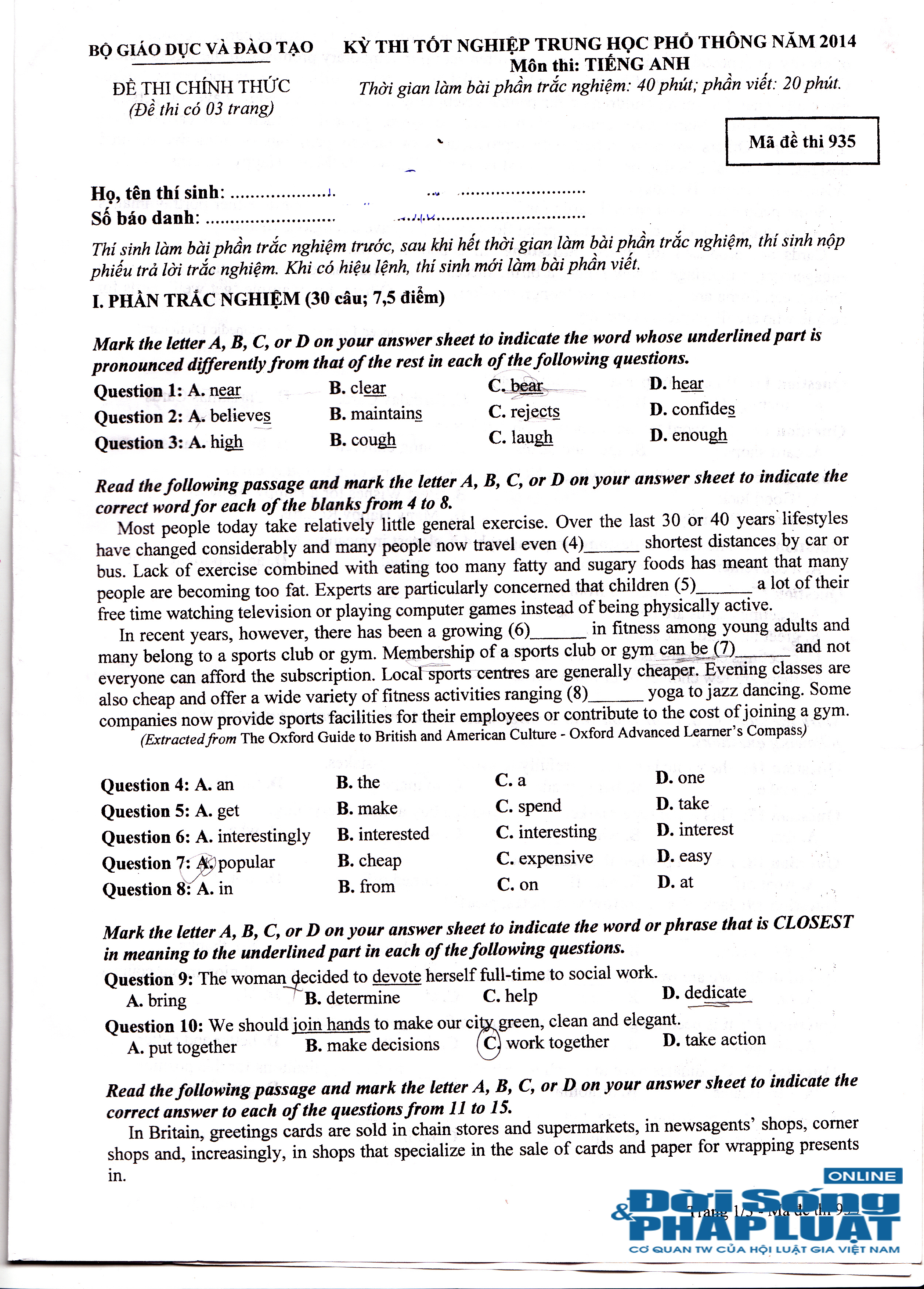 Đề thi tốt nghiệp THPT môn Tiếng Anh năm 2014 