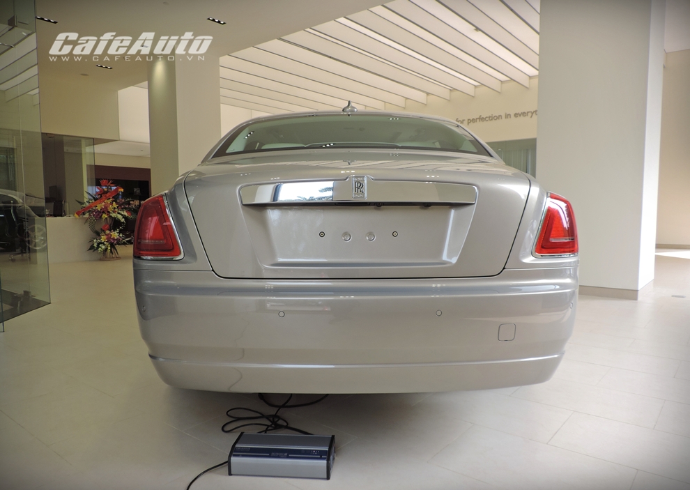 Thêm Rolls-Royce chính hãng về Việt Nam, giá gần 19 tỷ đồng