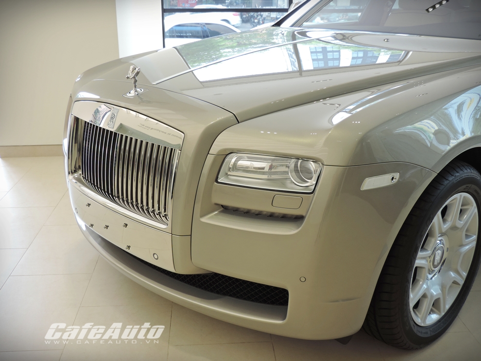 Thêm Rolls-Royce chính hãng về Việt Nam, giá gần 19 tỷ đồng