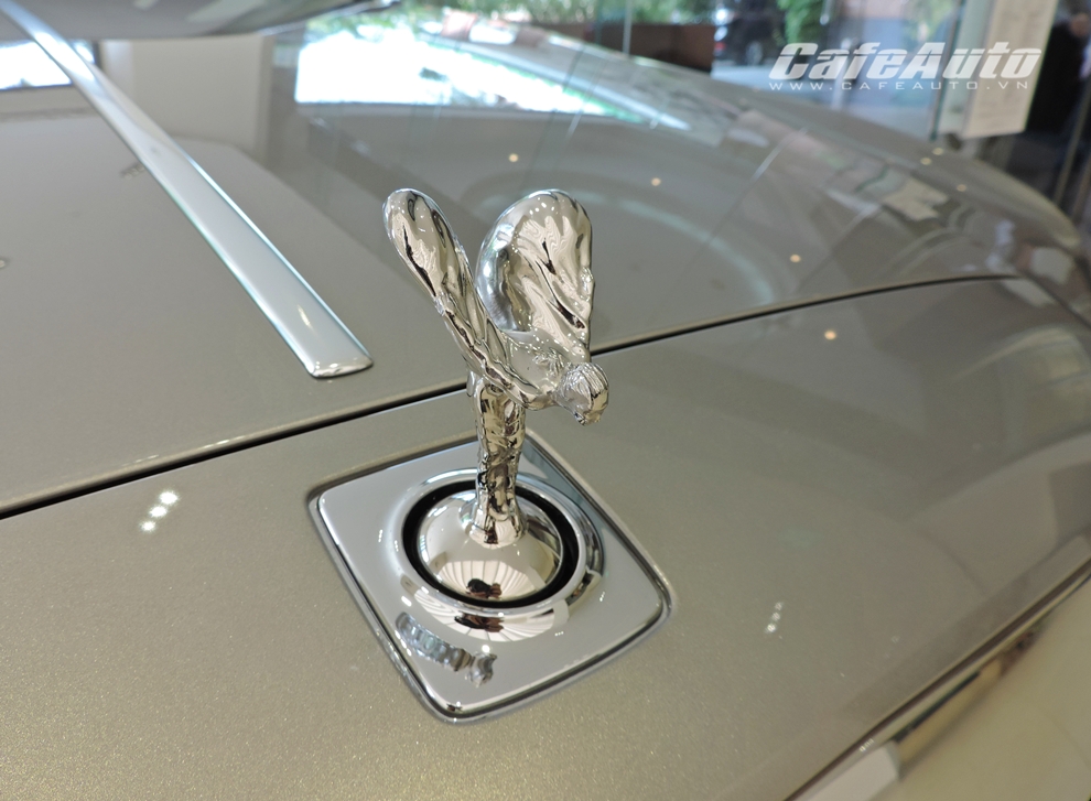 Thêm Rolls-Royce chính hãng về Việt Nam, giá gần 19 tỷ đồng