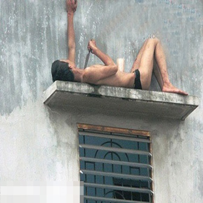 (bgiay)Bàng hoàng liên tiếp những vụ “ngáo đá” lên cơn giết người