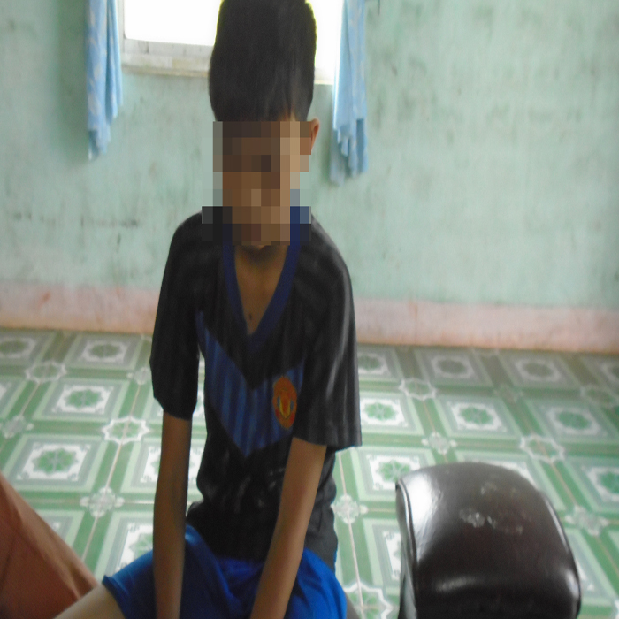 (bgiay)Mẹ giúp con “cai nghiện game” bằng cách nhốt vào... chuồng (bgiay)Mẹ giúp con “cai nghiện game” bằng cách nhốt vào... chuồng