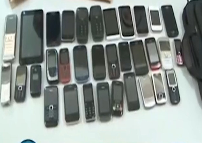 Clip: Tên trộm đột nhập, cuỗm cả chục smartphone