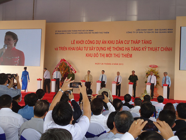 Tp. HCM: Những biệt thự trăm tỷ trong khu đô thị 'bụng thần tài'