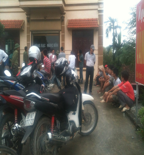 Bốn trong 5 đối tượng cướp tiệm vàng bị sa lưới sau 4 giờ gây án…