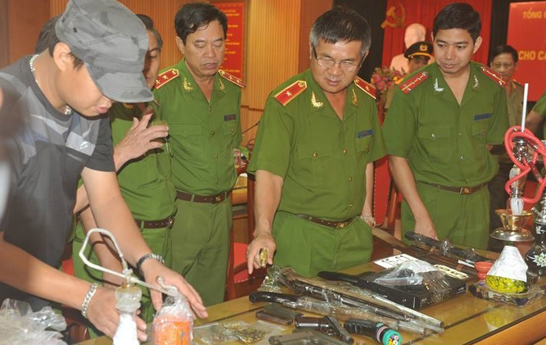 (bgiay)Thông tin tiếp về vụ phá băng nhóm Nhật “khùng”: Con đường