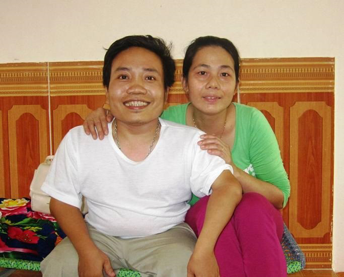 (bgiay)Nghị lực của “chàng lùn” và ngôi nhà hạnh phúc (bgiay)Nghị lực của “chàng lùn” và ngôi nhà hạnh phúc