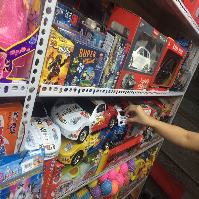 (b giay)Đồ chơi Trung Quốc phát nổ: Cẩn thận kẻo cho trẻ đùa với (b giay)Đồ chơi Trung Quốc phát nổ: Cẩn thận kẻo cho trẻ đùa với