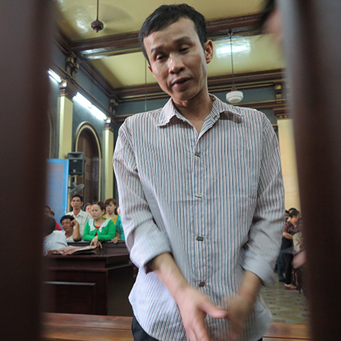 (bgiay)Tấm lòng “Bồ Tát” của cặp vợ chồng nhiều lần xin giảm án c