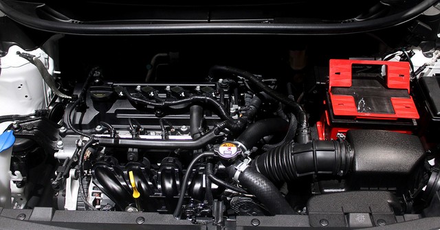 Chi tiết xe giá rẻ Kia Rio 2015