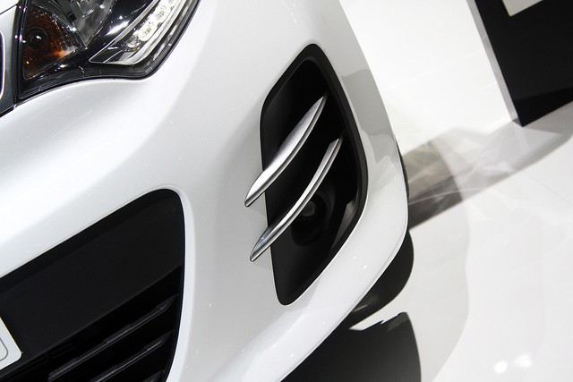 Chi tiết xe giá rẻ Kia Rio 2015