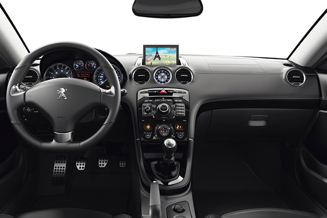 Ngắm cặp “lính mới tò te” của thị trường ôtô Việt