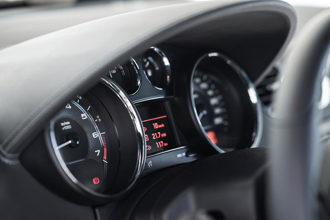 Ngắm cặp “lính mới tò te” của thị trường ôtô Việt