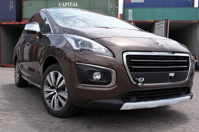 Ngắm cặp “lính mới tò te” của thị trường ôtô Việt