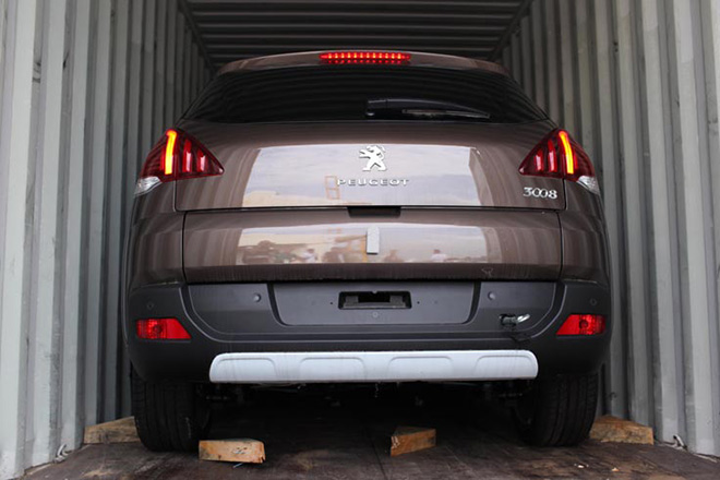 Ngắm cặp “lính mới tò te” của thị trường ôtô Việt