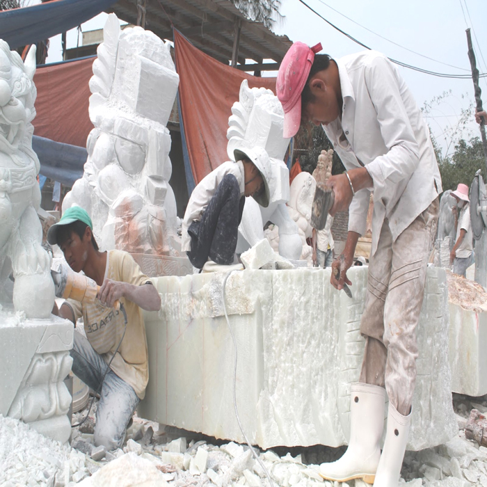(bgiay)Không sử dụng linh vật trái thuần phong mỹ tục: “Làng sư t
