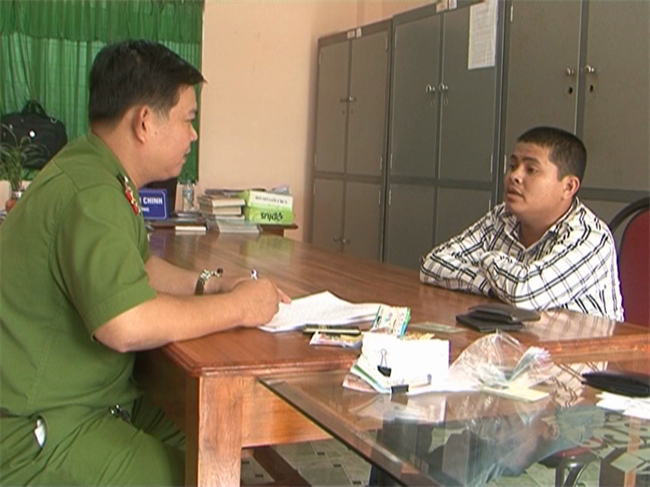 Cướp vé số của người già và người tàn tật Cướp vé số của người già và người tàn tật