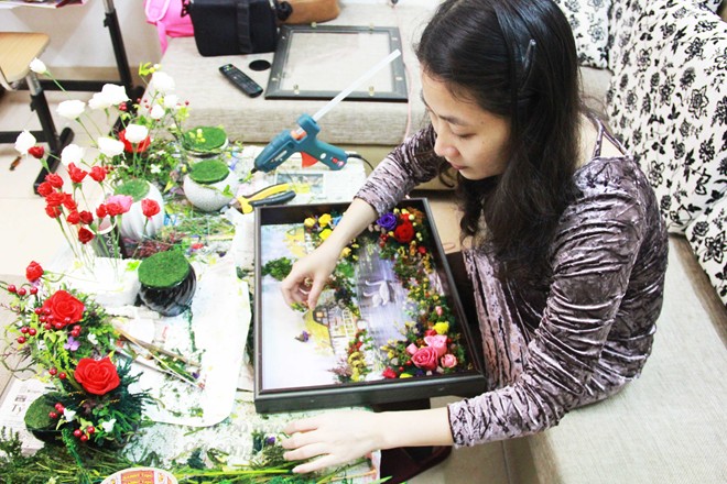 Bỏ nghề bác sĩ, làm hoa khô bất tử thu nhập 50 triệu/tháng