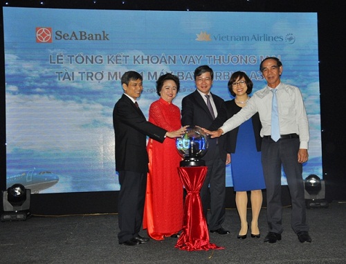 Mẹ, con ở đế chế SeABank nghìn tỷ