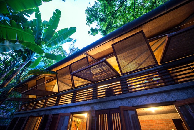 Nhà tre truyền thống độc đáo giữa Hà Nội