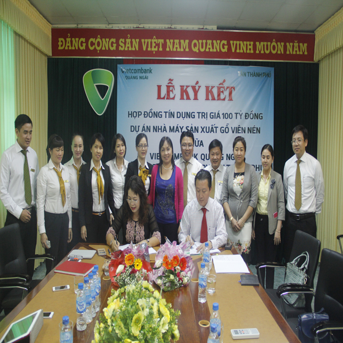 Vietcombank Quảng Ngãi tài trợ 100 tỷ đồng 