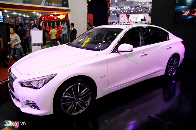 Infiniti giới thiệu Q50 tại Vietnam Moto Show 2014