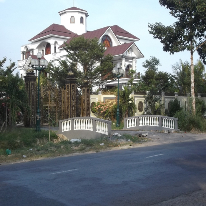 (bgiay)Tài sản ông Trần Văn Truyền ngày một 