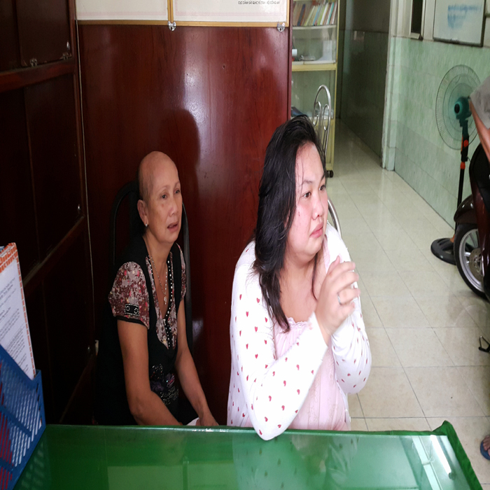 (bgiay)Bộ mặt thật của người đàn bà sảy thai bắt con bạn để lừa b (bgiay)Bộ mặt thật của người đàn bà sảy thai bắt con bạn để lừa b