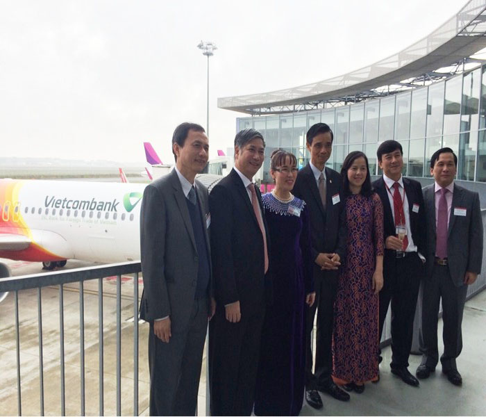 Máy bay Airbus A320 đầu tiên thuộc sở hữu của Vietjet về đến VN Máy bay Airbus A320 đầu tiên thuộc sở hữu của Vietjet về đến VN