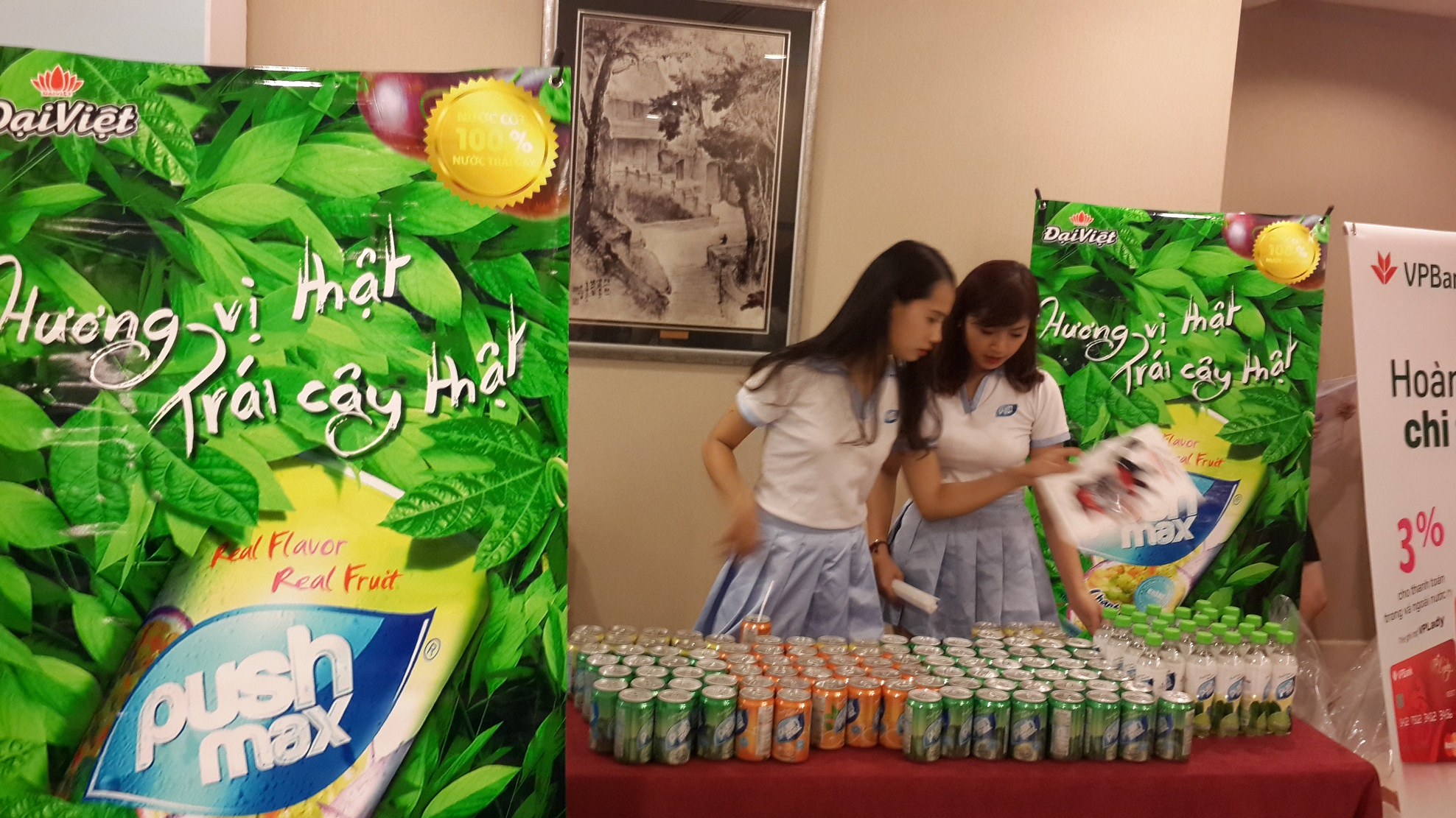 Hơn 14.000 lượt người tham gia “đại tiệc” giảm giá hàng hiệu Hơn 14.000 lượt người tham gia “đại tiệc” giảm giá hàng hiệu