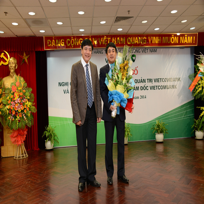 Lễ công bố nghị quyết bầu chủ tịch HĐQT và quyết định bổ nhiệm tổ Lễ công bố nghị quyết bầu chủ tịch HĐQT và quyết định bổ nhiệm tổ