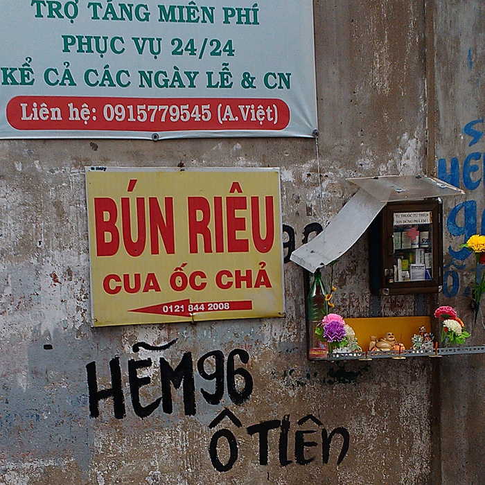 (bgiay)“Hẻm miễn phí” và những trái tim thiện nguyện xúc động lòn