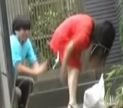 (bgiay)Trào lưu phát tán, làm theo trò bệnh hoạn trên internet: B (bgiay)Trào lưu phát tán, làm theo trò bệnh hoạn trên internet: B