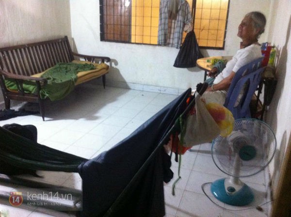 Bà cụ mù bán vé số bị ức hiếp lần đầu lên tiếng về vụ việc Bà cụ mù bán vé số bị ức hiếp lần đầu lên tiếng về vụ việc