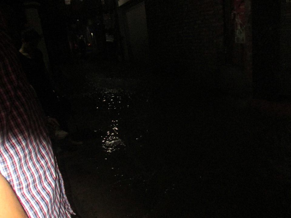 Tối 07/06, Hà Nội ngập lụt sau 30 phút mưa to