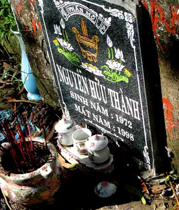 Tử tù duy nhất đủ sức ăn nửa con gà quay trước giờ thi hành án