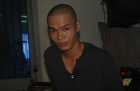 Hung thủ giết mẹ và bà ngoại khai bị “người âm nhập