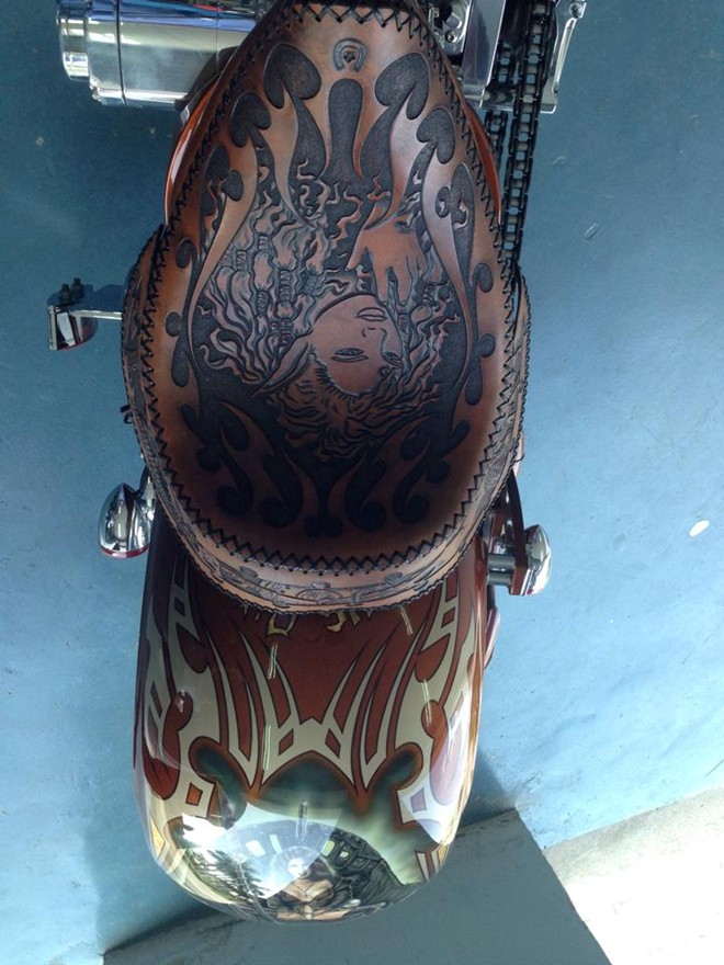 Xem môtô siêu dị giá hơn 2 tỷ đồng vừa về Việt Nam