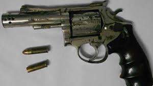 Cựu công an tự tử bằng súng trong khách sạn