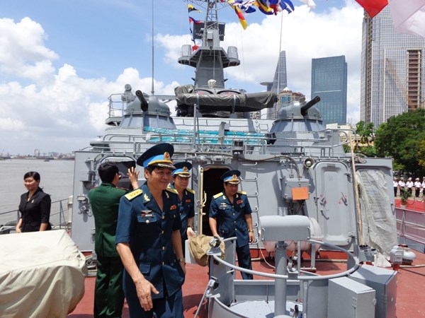 Ngắm hai tàu pháo tên lửa đầu tiên do Việt Nam đóng