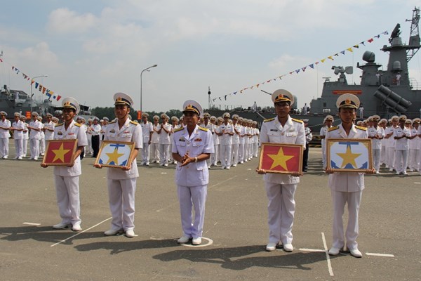 Ngắm hai tàu pháo tên lửa đầu tiên do Việt Nam đóng