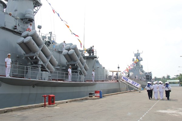 Ngắm hai tàu pháo tên lửa đầu tiên do Việt Nam đóng