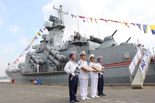 Ngắm hai tàu pháo tên lửa đầu tiên do Việt Nam đóng