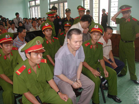 Chuyện tên tội phạm “ăn tình” bỉ ổi trong giới tội phạm hiện đại Chuyện tên tội phạm “ăn tình” bỉ ổi trong giới tội phạm hiện đại