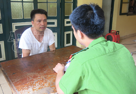 “Phi thân” từ tầng 2 như phim hành động, 6 con bạc gãy chân