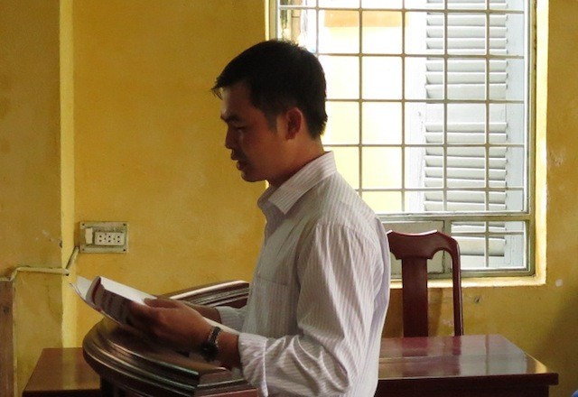 Bác sỹ trói vợ trong tình trạng khỏa thân, hành hạ đến sẩy thai