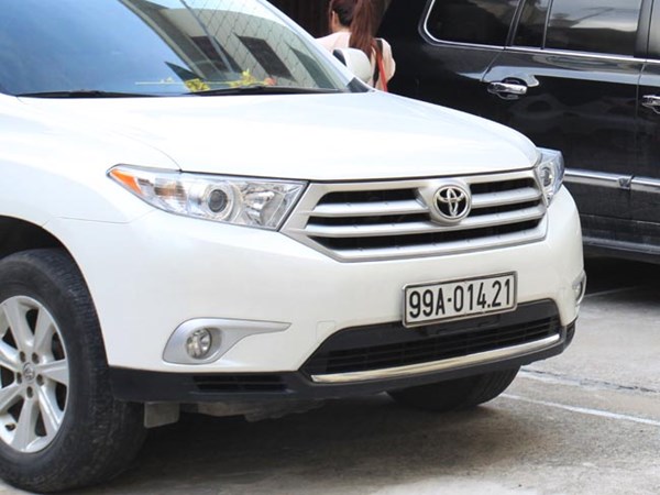 Trùm xã hội đen đất Kinh Bắc đi siêu xe đeo biển giả