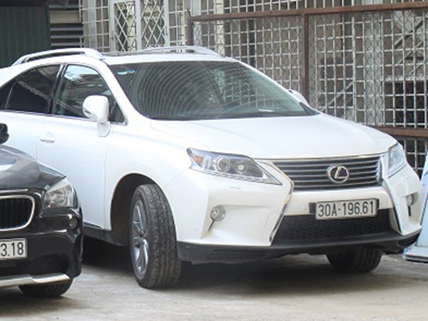 Trùm xã hội đen đất Kinh Bắc đi siêu xe đeo biển giả