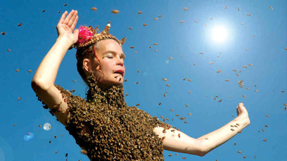 Những phụ nữ dám “thách thức quỷ dữ”